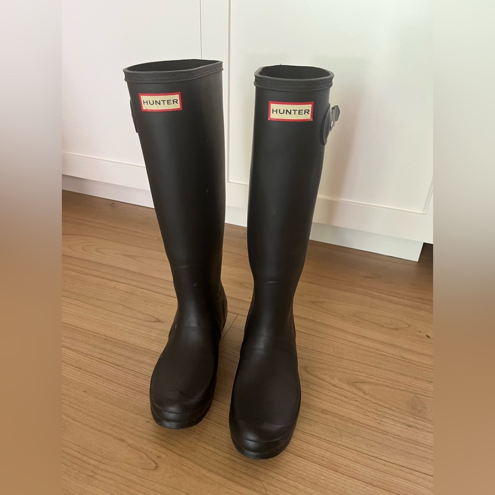 Black Hunter Boots